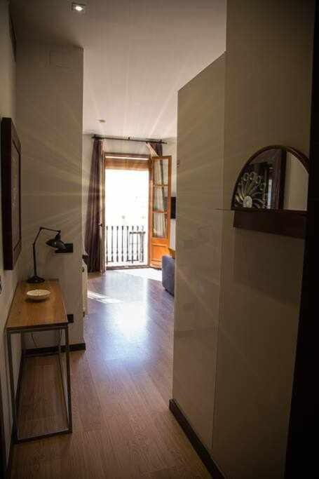 Inspired By Enjoyapartments Barcelona Bilik gambar