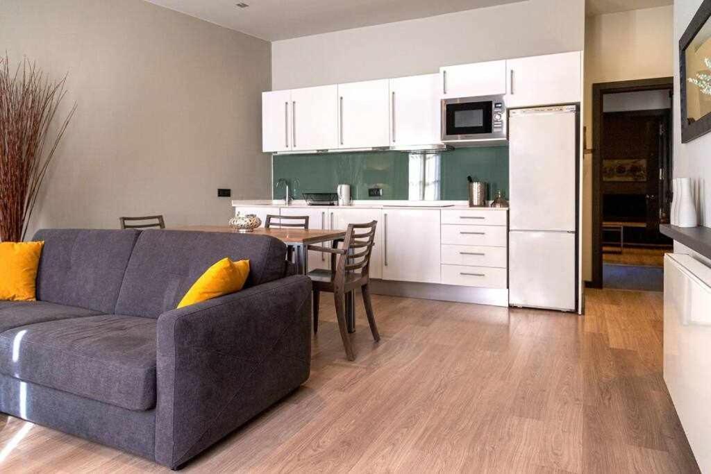Inspired By Enjoyapartments Barcelona Luaran gambar
