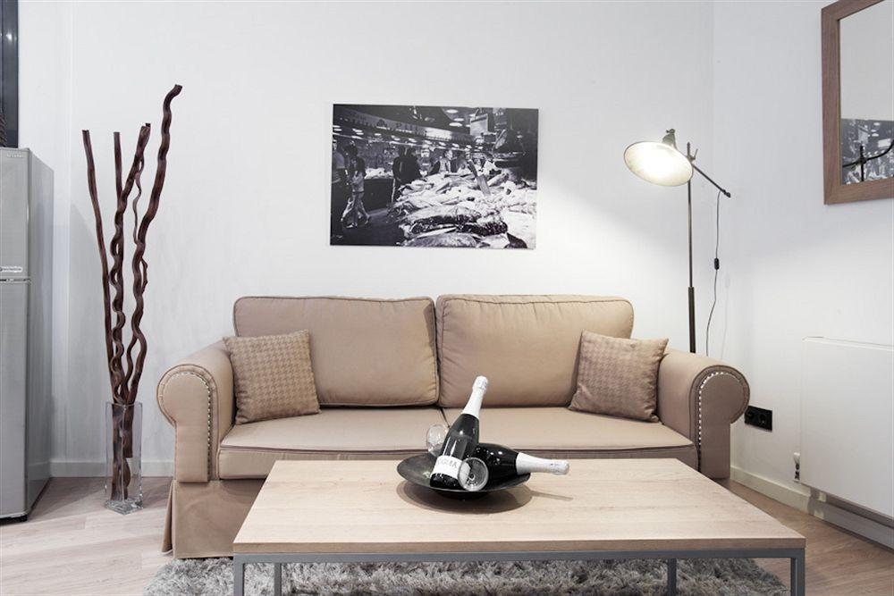 Inspired By Enjoyapartments Barcelona Luaran gambar