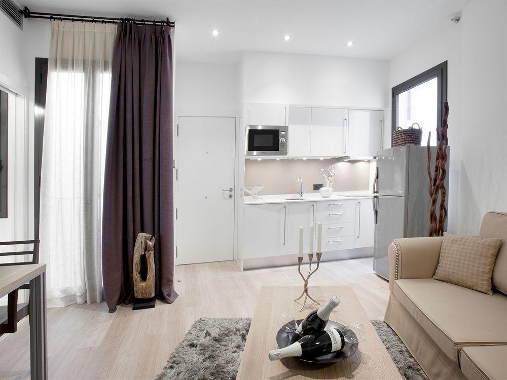 Inspired By Enjoyapartments Barcelona Luaran gambar